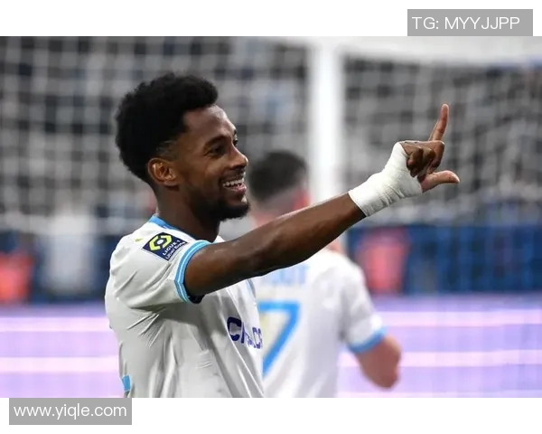 迈克尔足球明星的传奇之路与辉煌成就揭秘